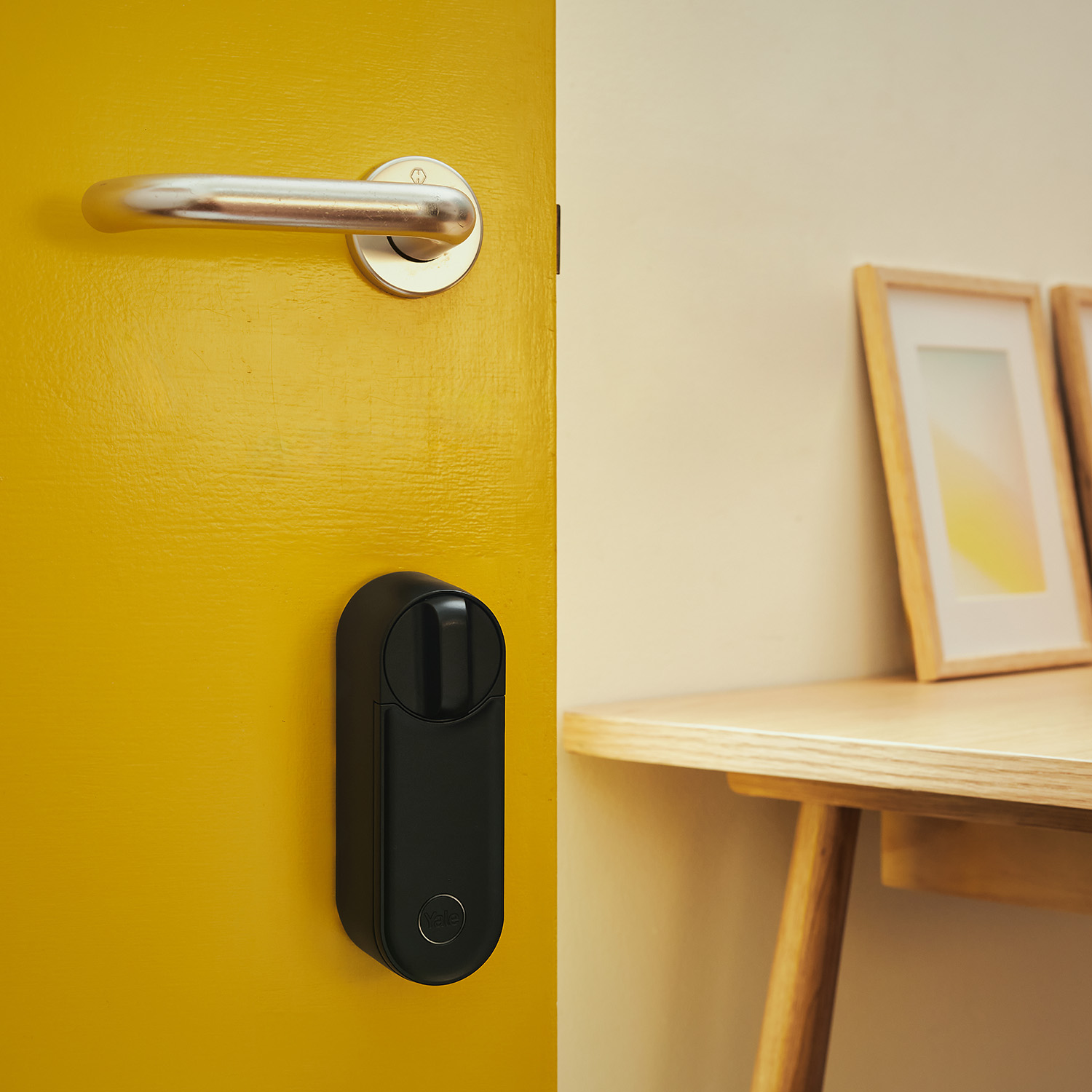 Yale Linus L2 Smart Lock (Schwarz)